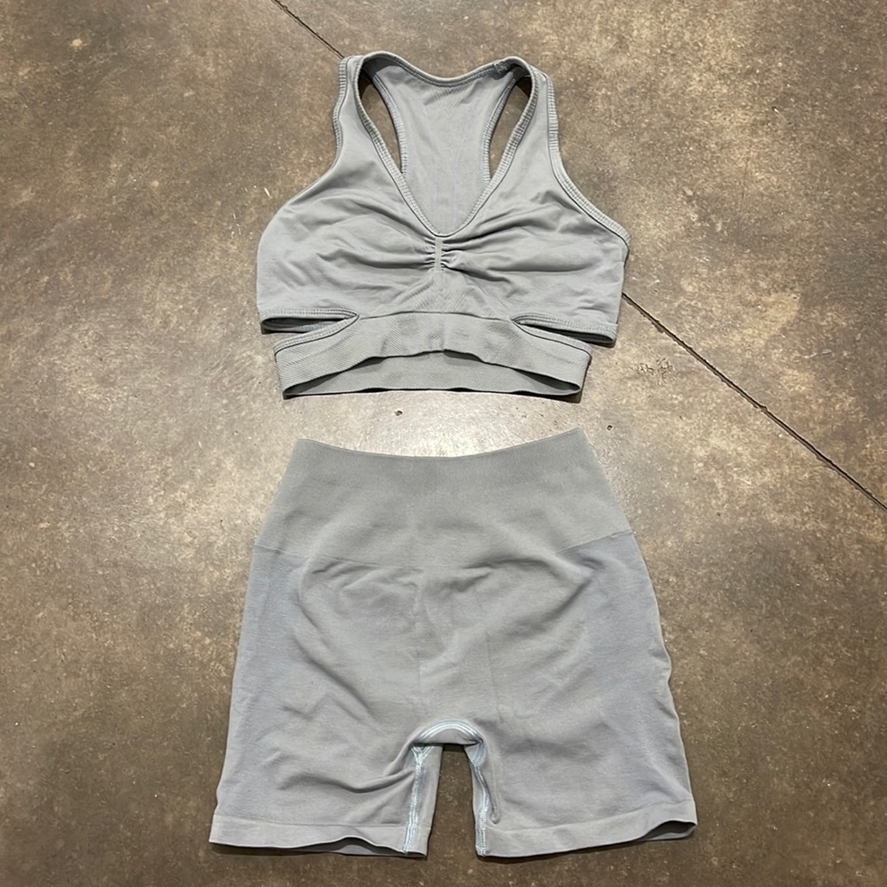 Alphalete workout set